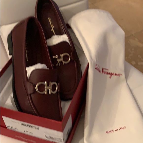 Salvatore Ferragamo Rolo Vitello Loafer - Picture 2 of 3